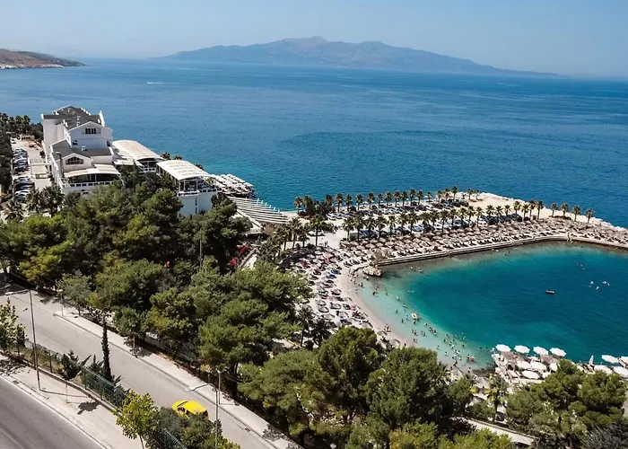 Апартаменты K&t Seaside Deluxe Twobedroom Саранда