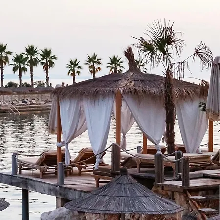 K&t Seaside Deluxe Twobedroom Apartment Sarandë