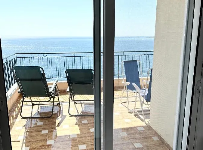 Διαμέρισμα K&t Seaside Deluxe Twobedroom