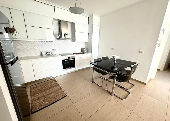 Daire K&t Seaside Deluxe Twobedroom Saranda